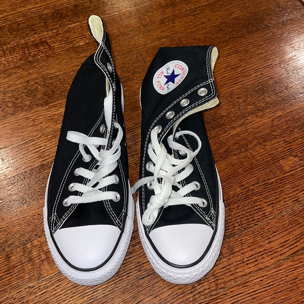 Black high top converse